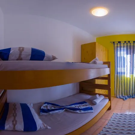 The Sea House * Vis