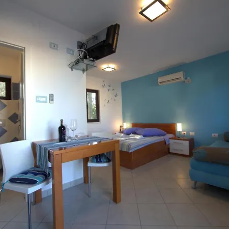 The Sea House Apartment